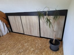 Meuble à portes coulissantes